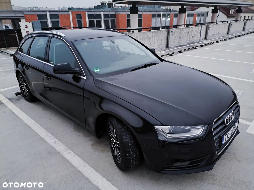 Audi A4 Avant 2.0 TDI DPF Ambiente - 14