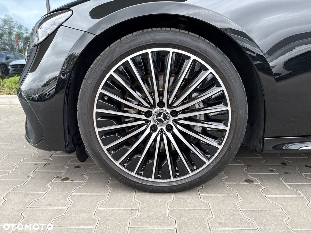 Mercedes-Benz Klasa E - 21