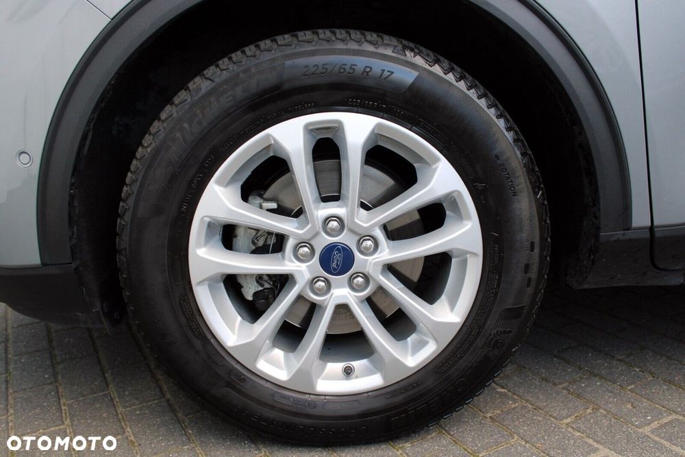 Ford Kuga 1.5 EcoBoost FWD Titanium - 37