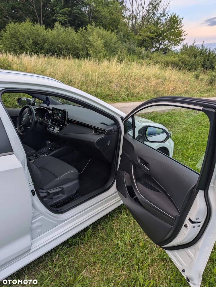 Toyota Corolla 1.8 Hybrid Comfort - 22