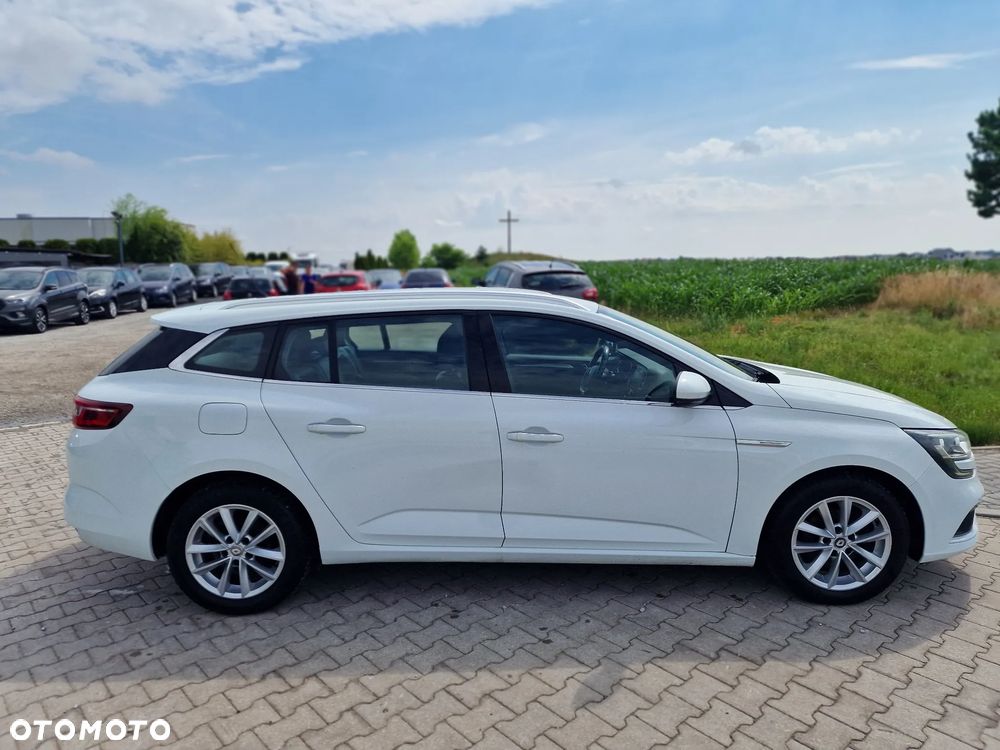Renault Megane 1.5 dCi Bose EDC - 8