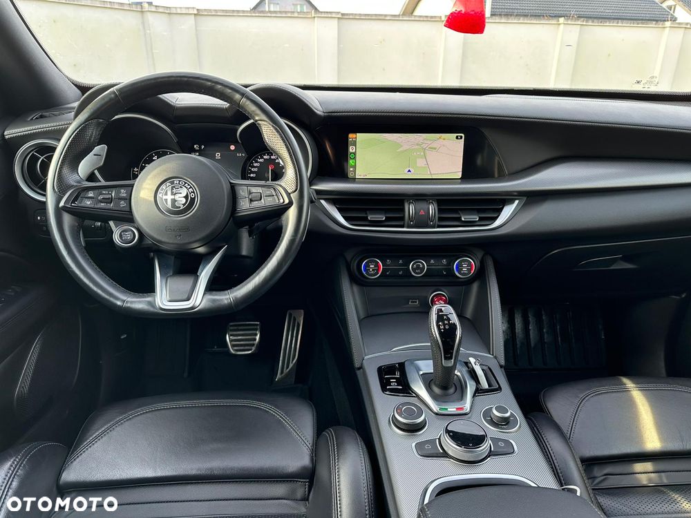Alfa Romeo Stelvio 2.0 Turbo Veloce Q4 - 16