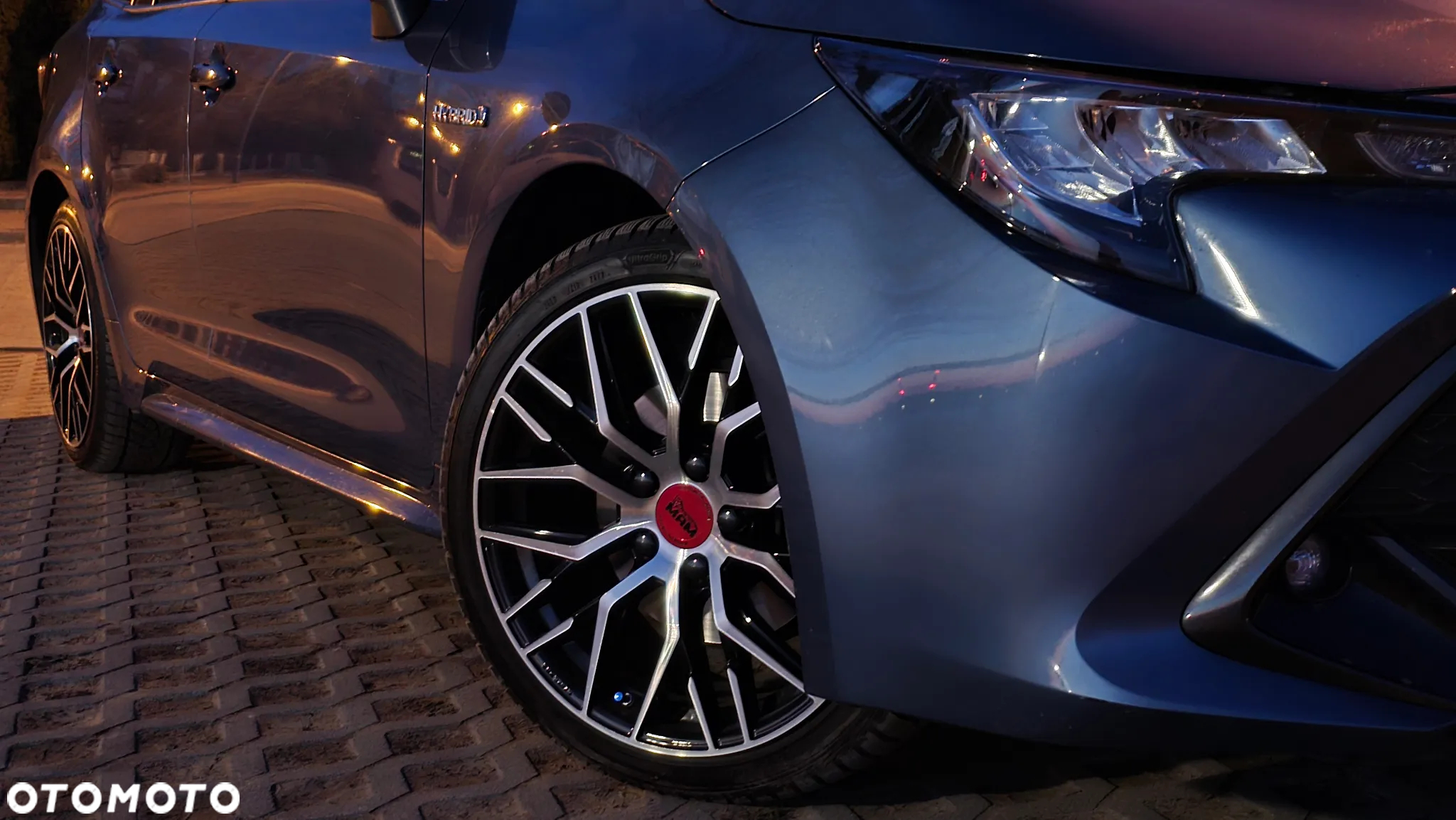 Toyota Corolla 2.0 Hybrid Comfort - 3