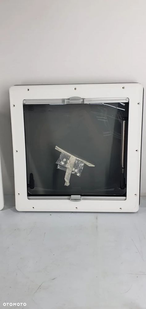 Okno kamper Dometic Seitz 50x45 - 7