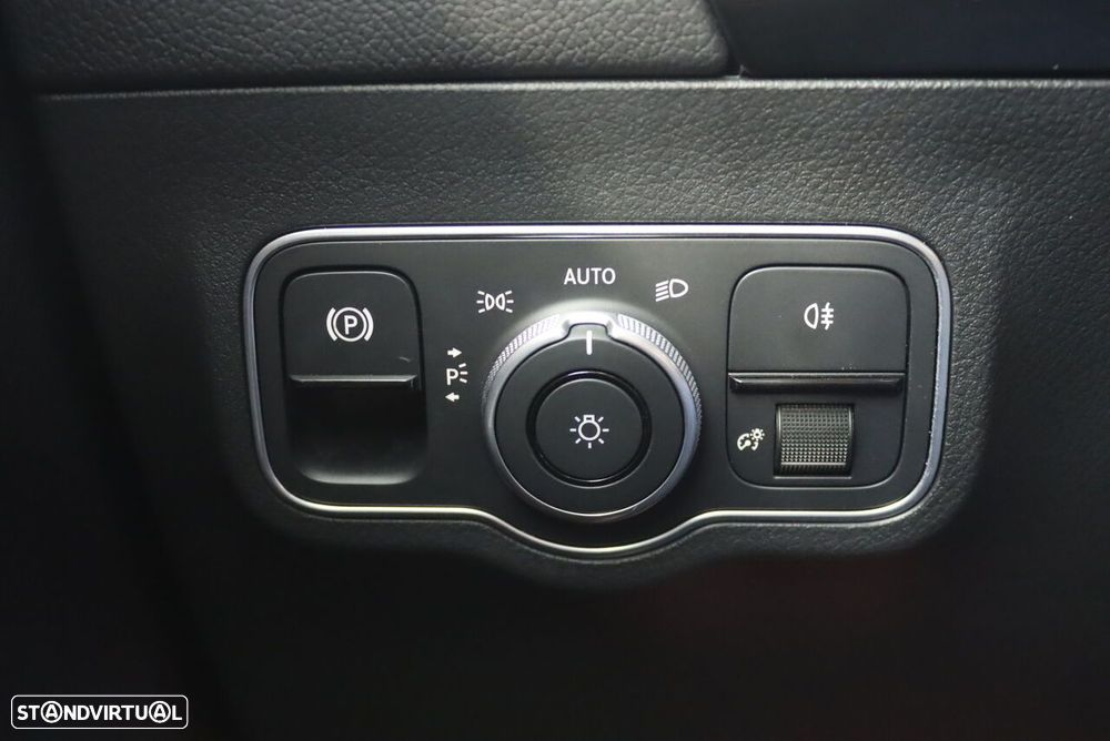 Mercedes-Benz GLA 250 e 8G-DCT AMG Line - 20