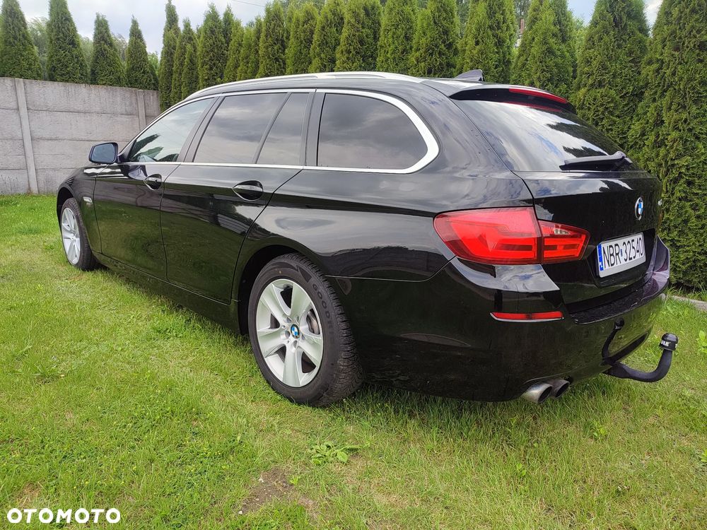 BMW Seria 5 520d Efficient Dynamics - 23