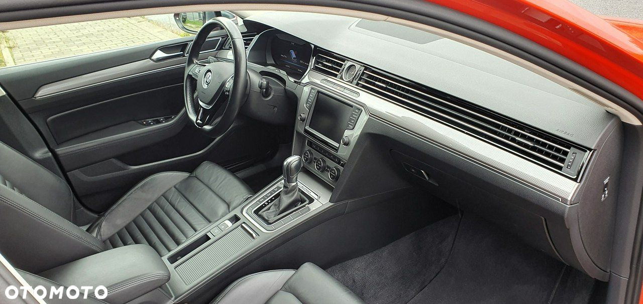Volkswagen Passat Alltrack - 12