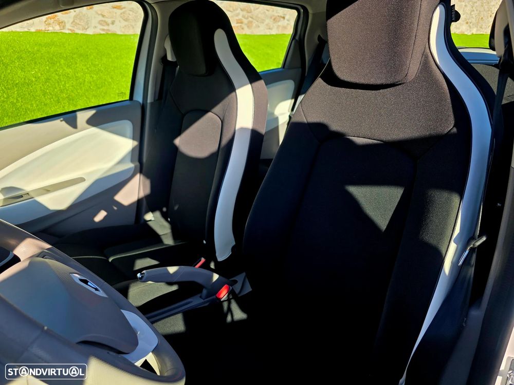 Renault Zoe - 19