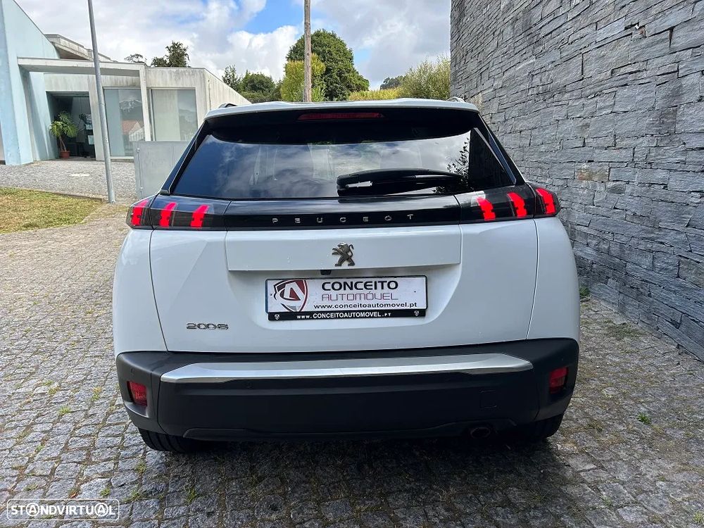 Peugeot 2008 1.2 PureTech Allure - 7