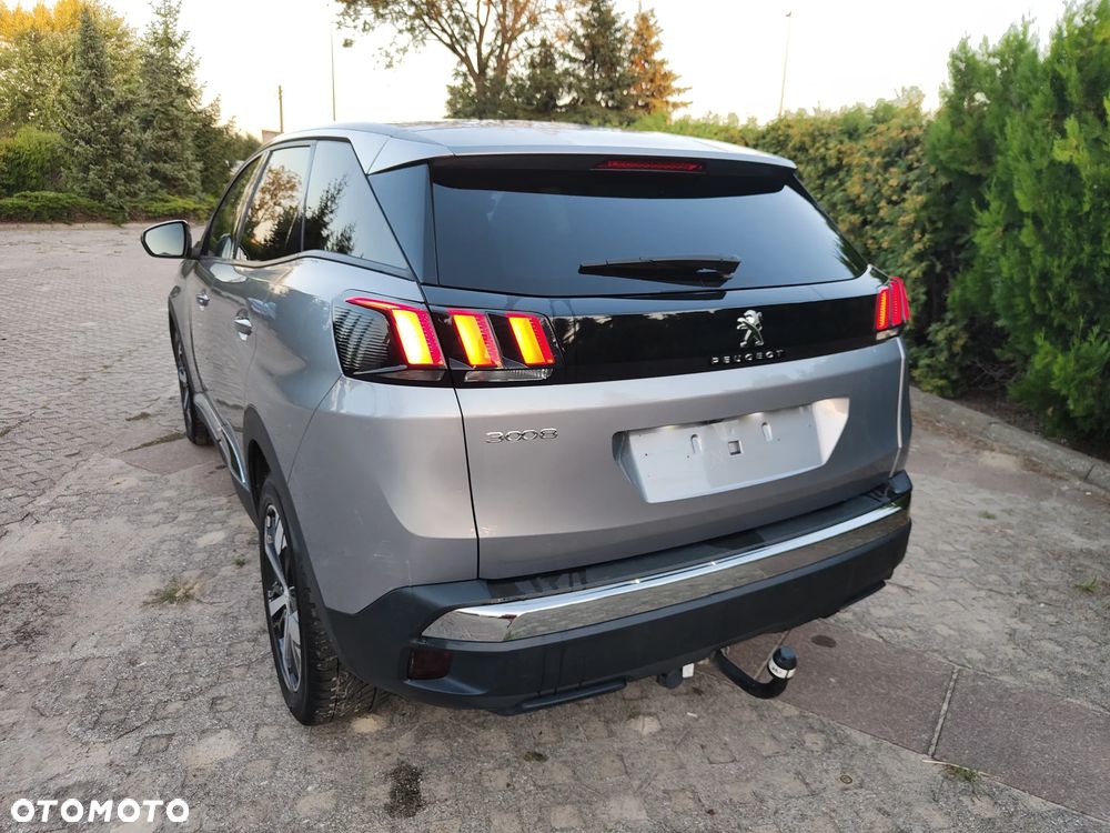 Peugeot 3008 BlueHDi 130 Stop & Start EAT8 Allure - 4