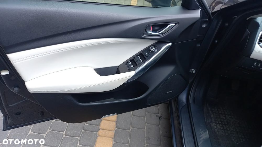 Mazda 6 - 4