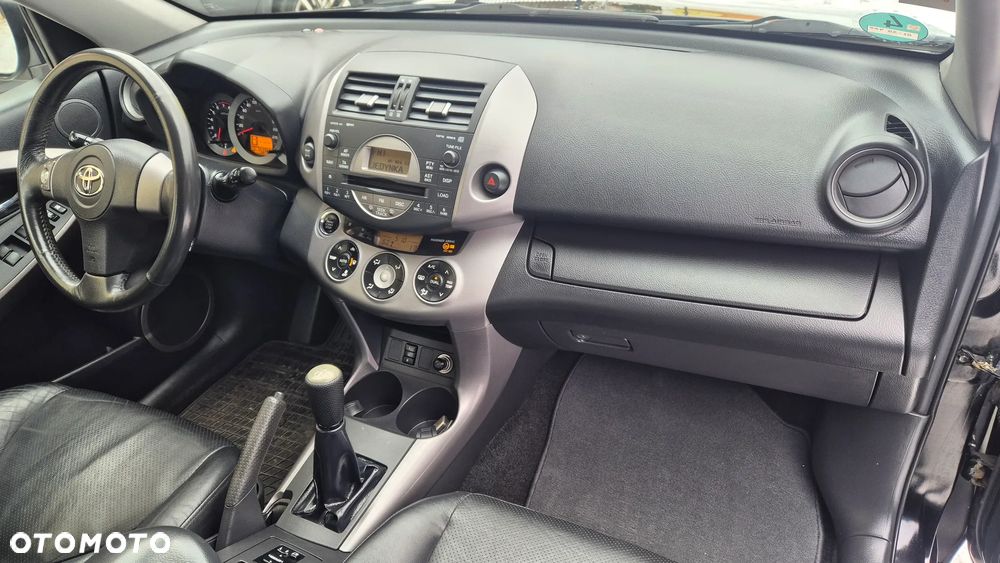 Toyota RAV4 2.0 VVT-i Premium - 23