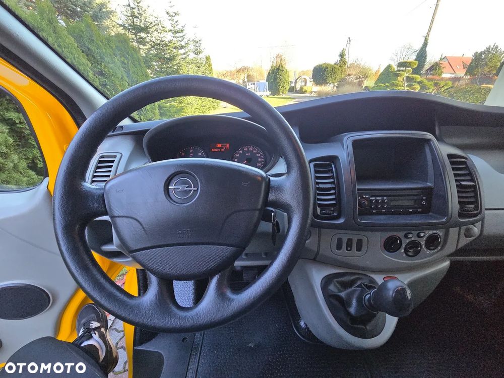 Opel Vivaro - 19