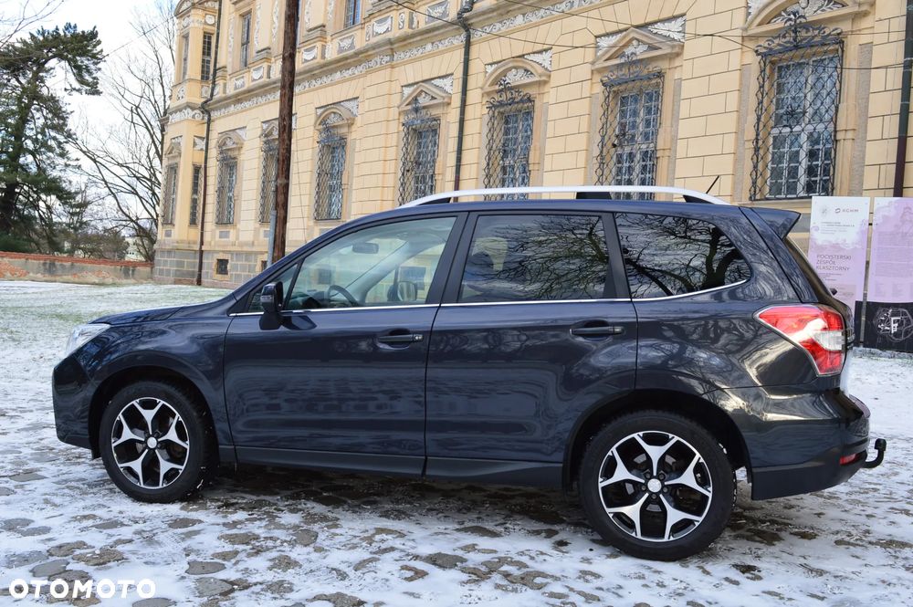 Subaru Forester 2.0XT Platinum Lineartronic - 9