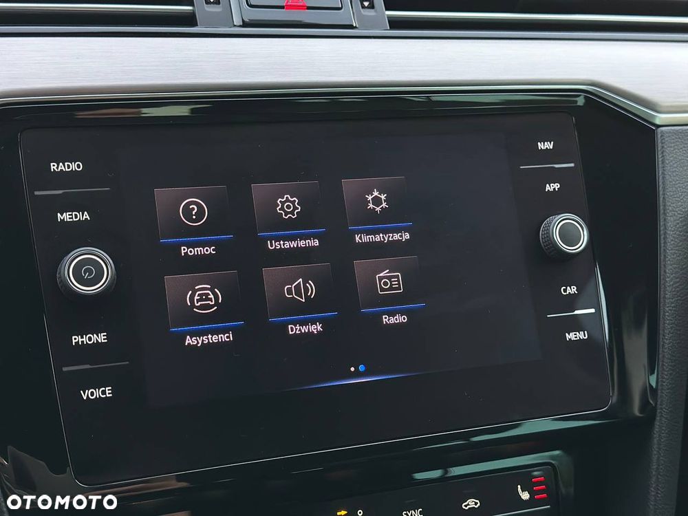 Volkswagen Passat 2.0 TDI SCR DSG Highline - 23