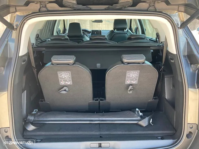 Peugeot 5008 1.2 PureTech Allure EAT8 - 48