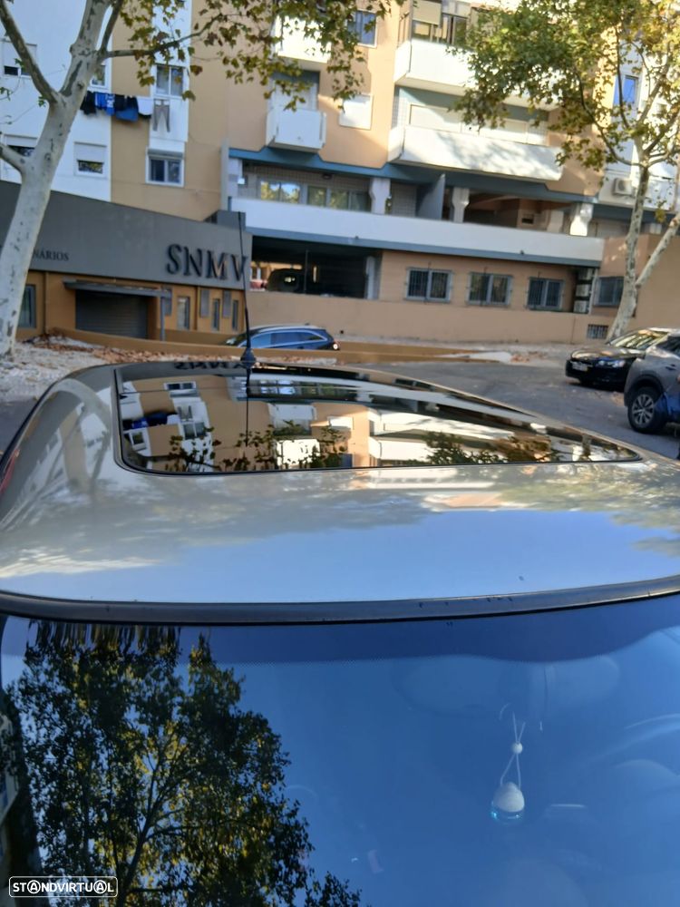 MINI 3 Portas One - 13