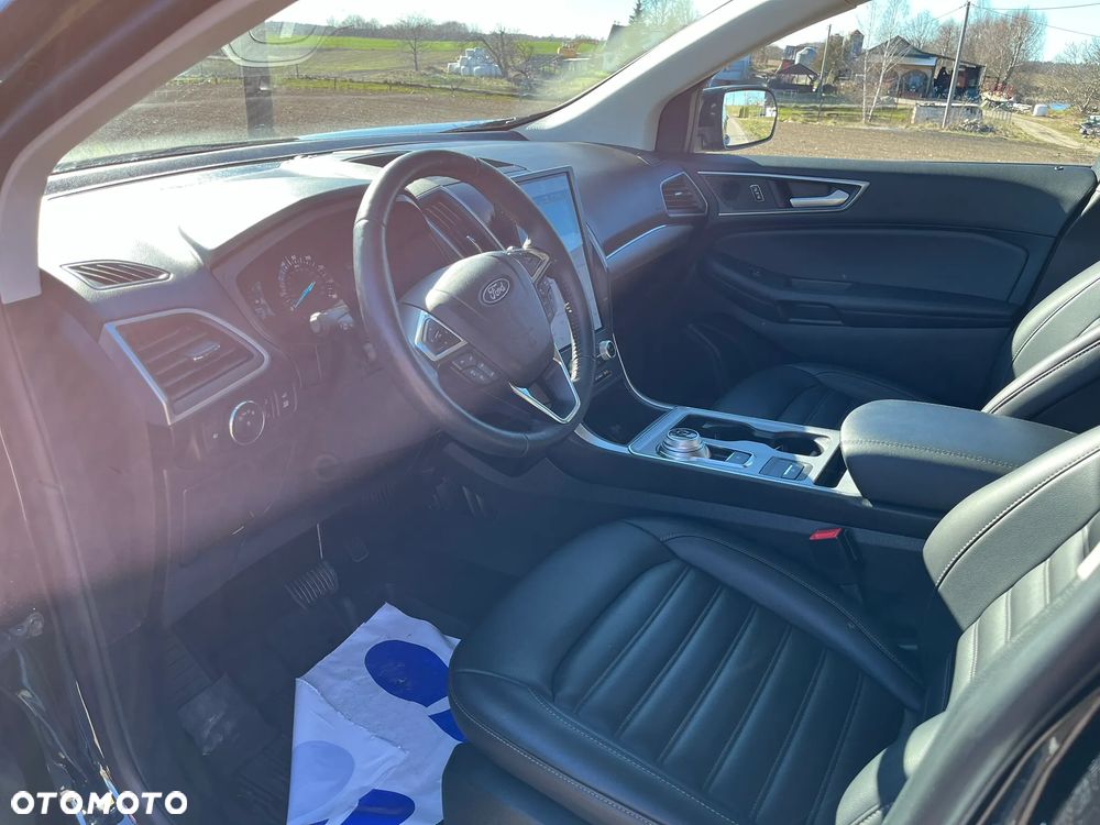 Ford Edge - 8