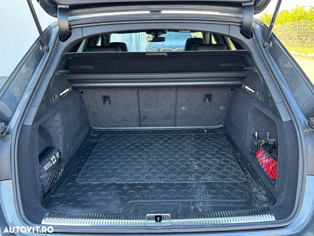 Audi RS4 Avant quattro Tiptronic - 9