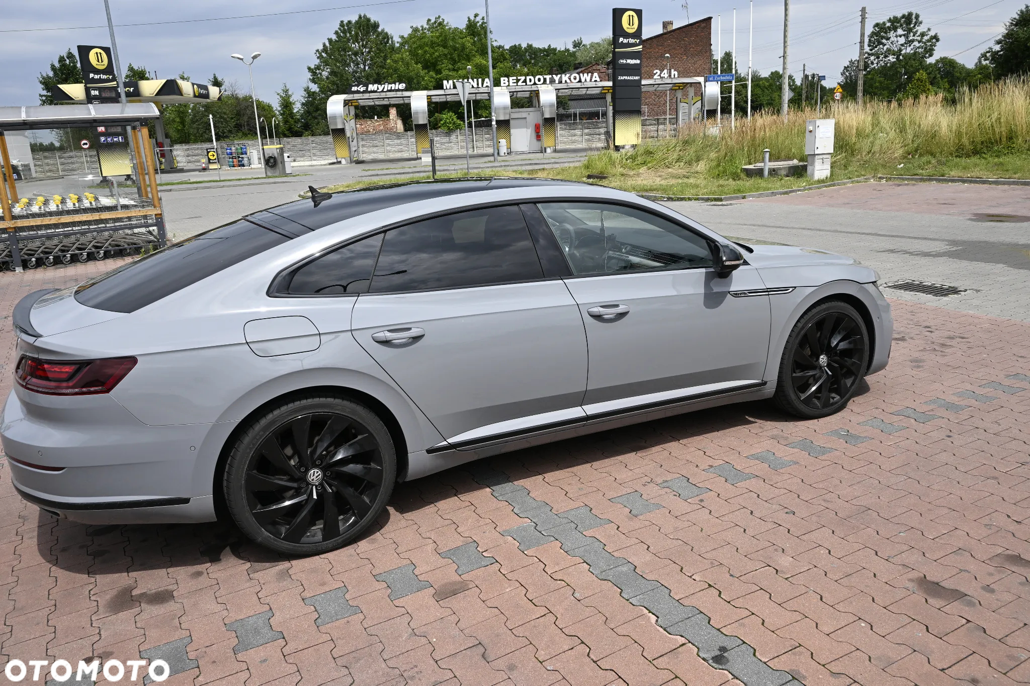 Volkswagen Arteon 2.0 TDI SCR R-Line Edition DSG - 3