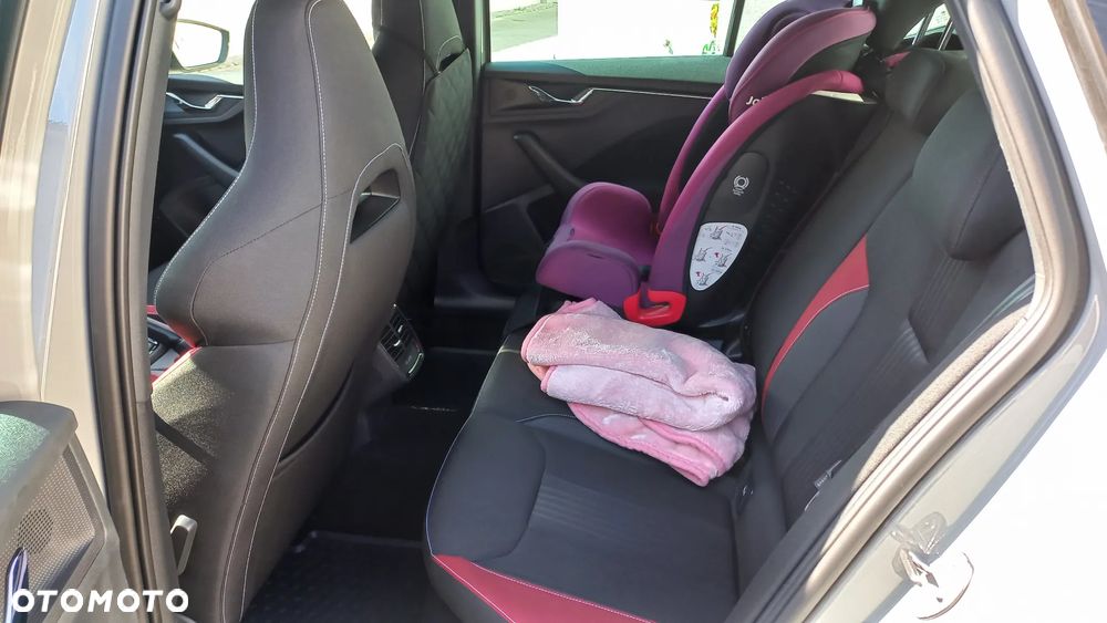 Skoda Kamiq 1.5 TSI DSG Monte Carlo - 11