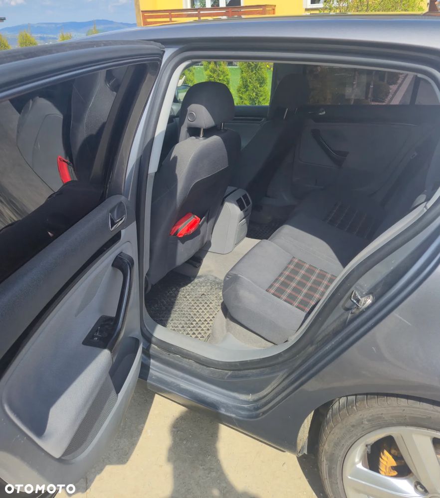 Volkswagen Golf 1.9 TDI Comfortline - 10