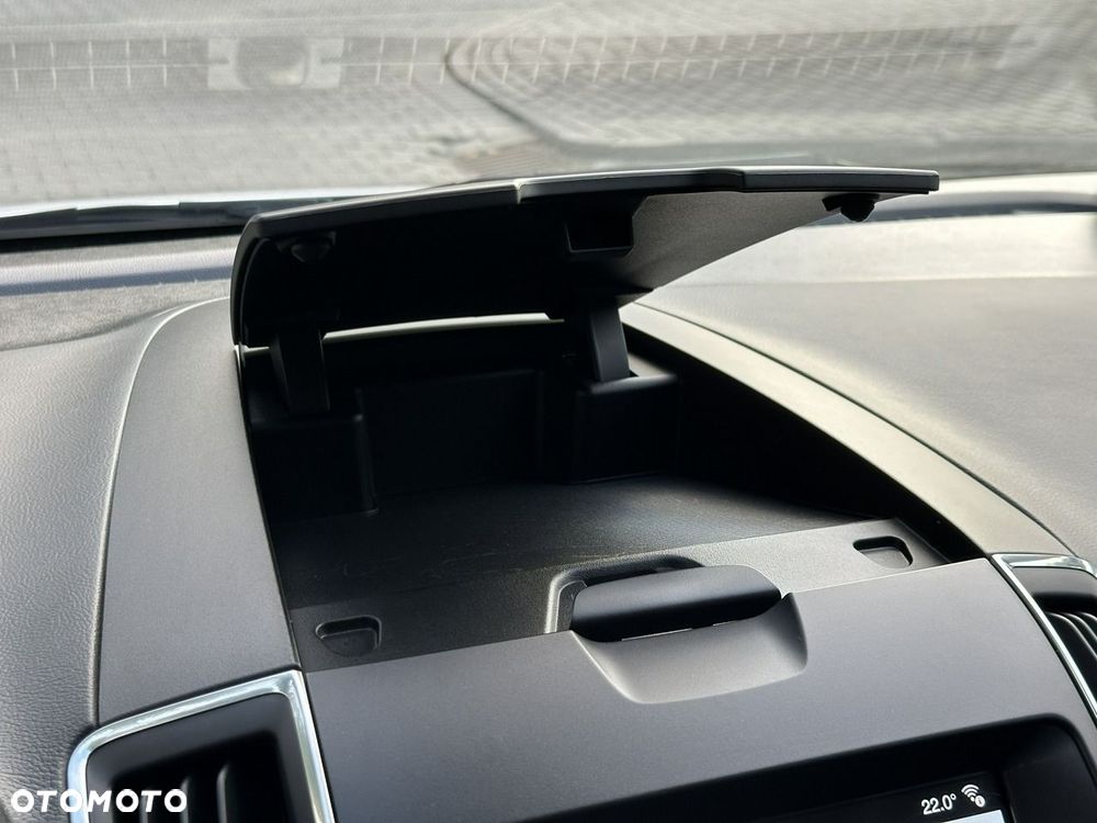 Ford S-Max - 17
