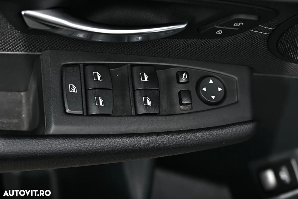 BMW Seria 2 220d xDrive AT - 30