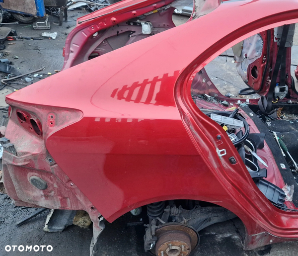 MITSUBISHI LANCER VIII BŁOTNIK ĆWIARTKA PRAWY TYŁ