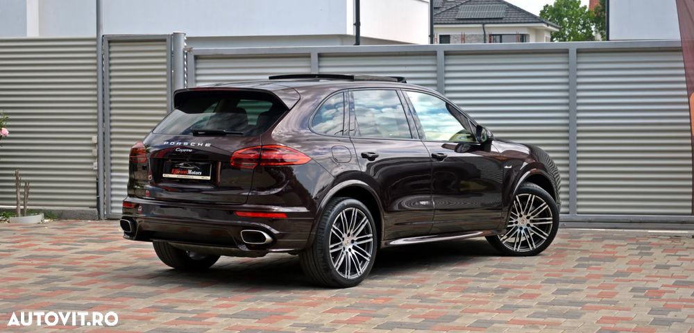 Porsche Cayenne 3.0 L - 15