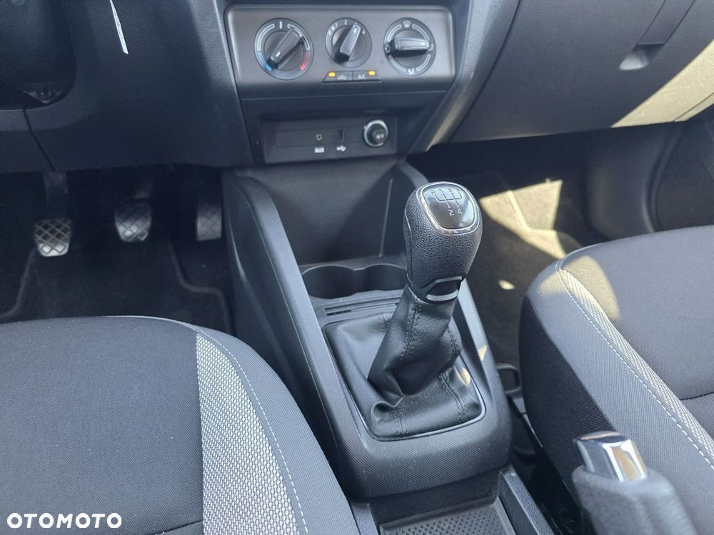 Skoda Fabia 1.2 TSI Active - 17