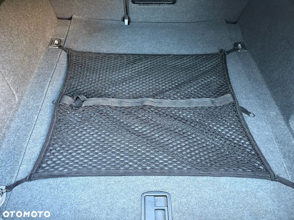 Audi RS4 Limousine - 33