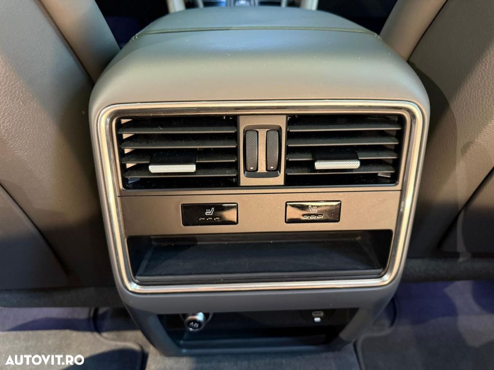 Porsche Cayenne - 16