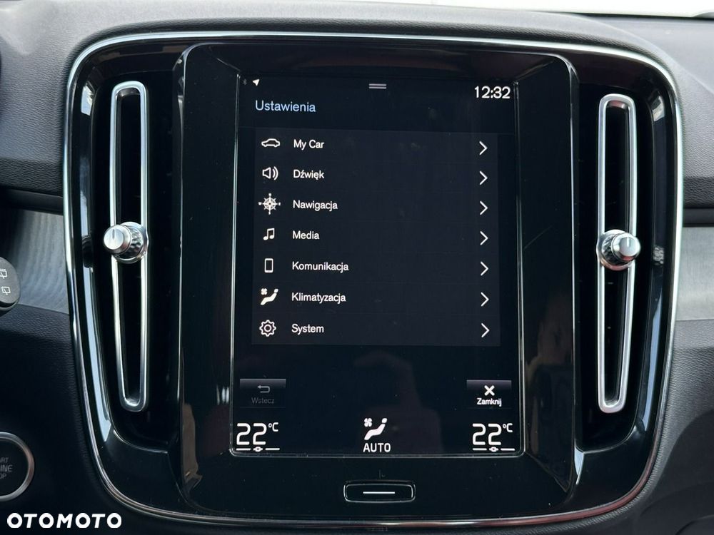 Volvo XC 40 - 32