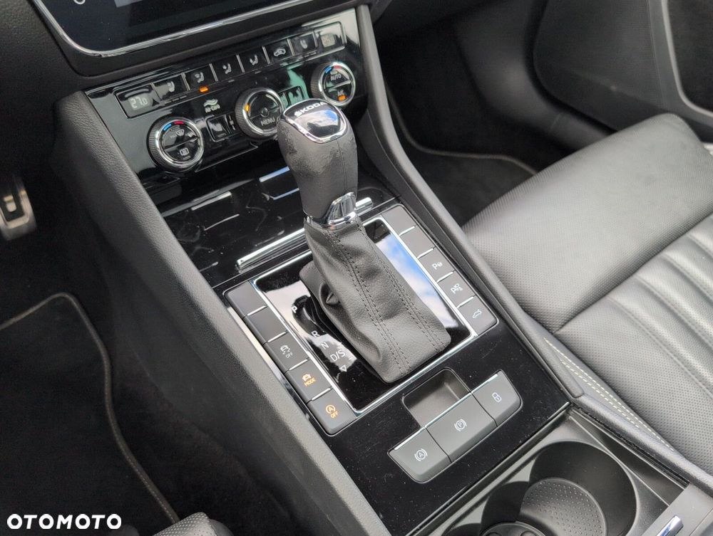 Skoda Superb 2.0 TDI SCR L&K DSG - 36