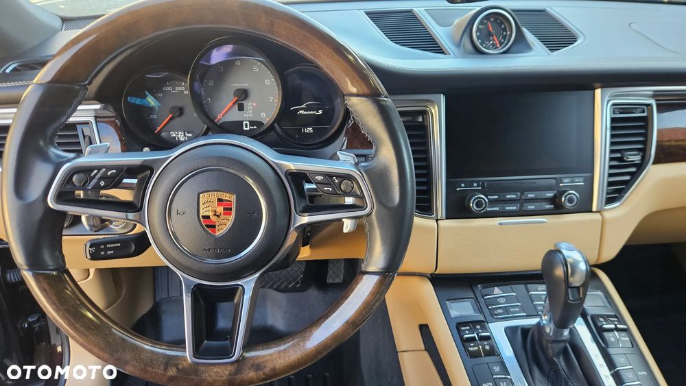 Porsche Macan - 22