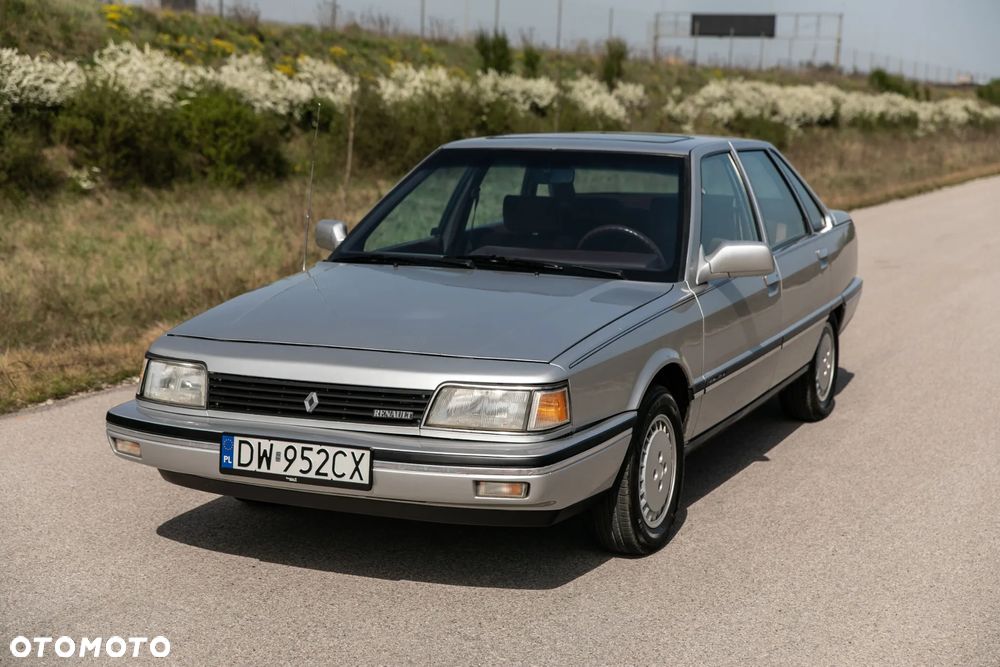 Renault 21 - 8