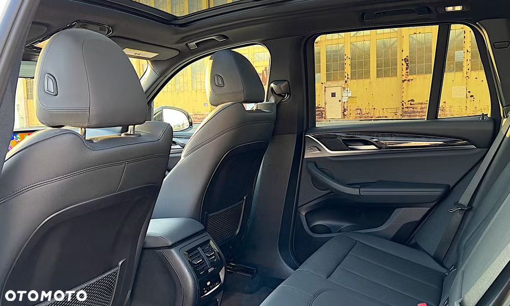 BMW X3 xDrive30i GPF Luxury Line - 14