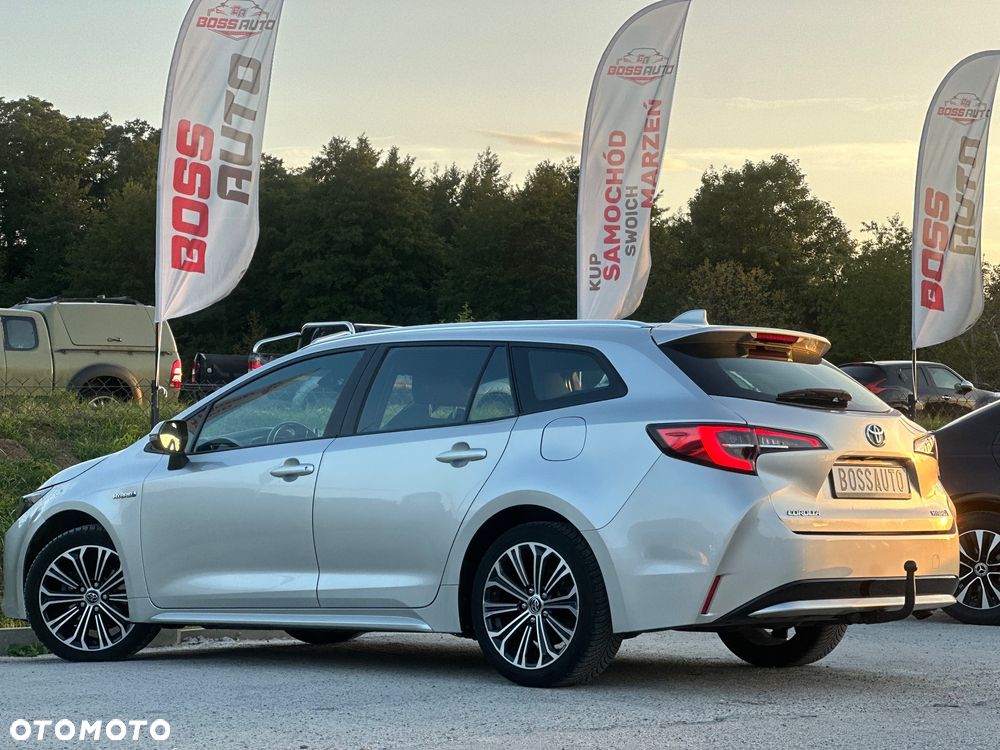 Toyota Corolla 1.8 Hybrid - 11