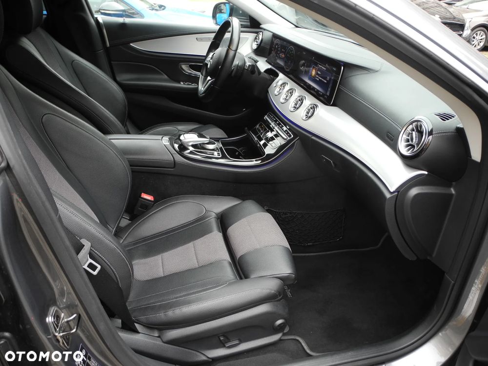 Mercedes-Benz CLS - 14