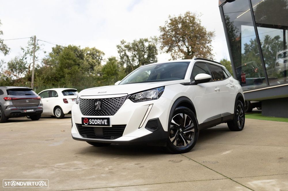 Peugeot e-2008 Allure - 4