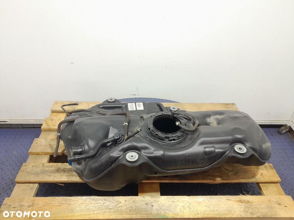 TOYOTA COROLLA XII E21 LIFT 22- 1.8 HYBRID ZBIORNIK PALIWA 77100-F4101 - 3
