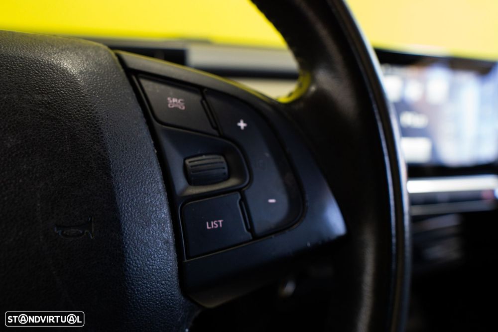 Citroën C4 Cactus 1.6 BlueHDi Shine ETG6 - 17