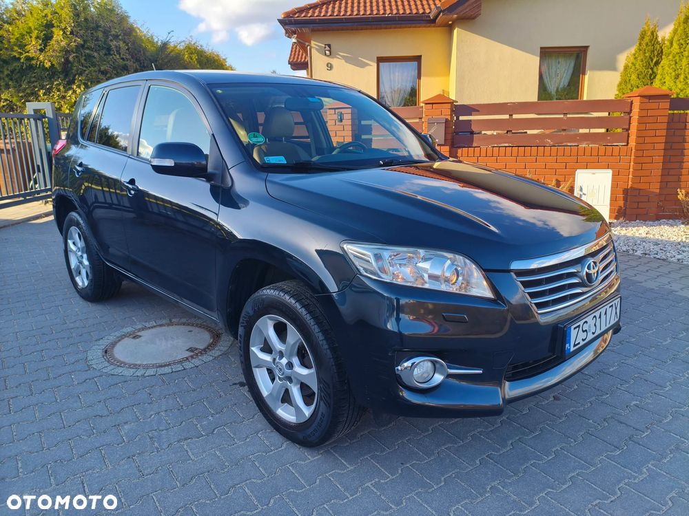 Toyota RAV4 - 2