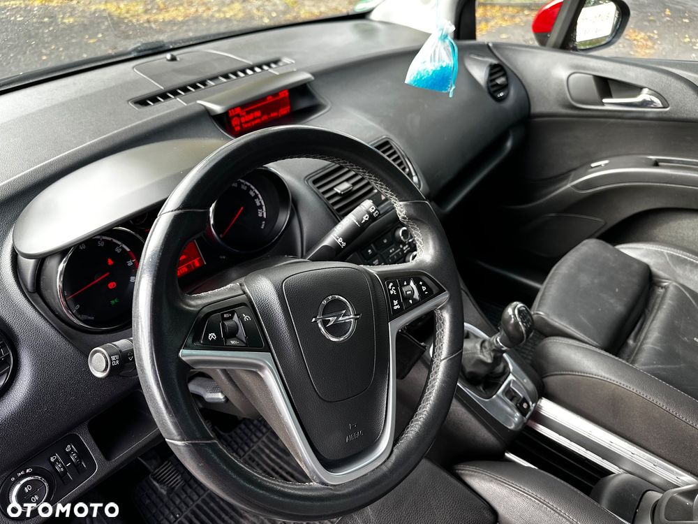 Opel Meriva - 18