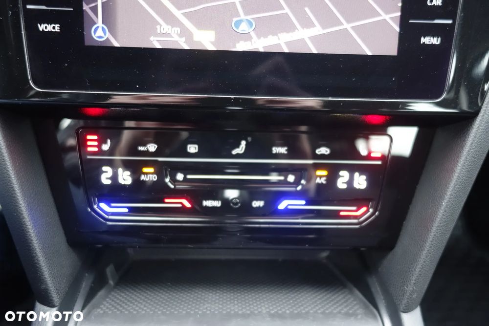 Volkswagen Passat Variant 2.0 TDI EVO Business DSG - 18
