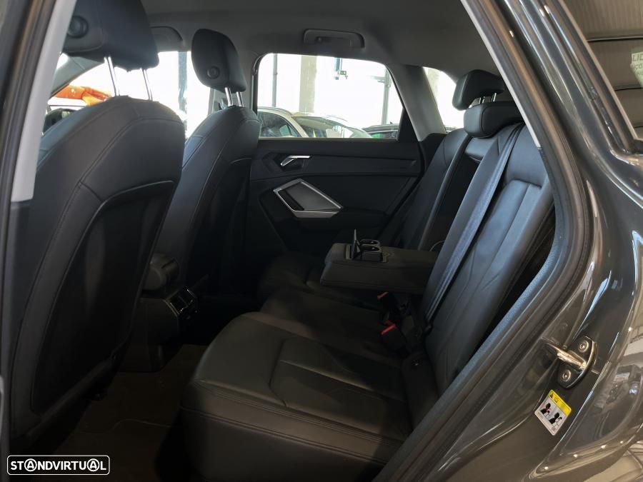 Audi Q3 45 TFSIe S tronic - 28