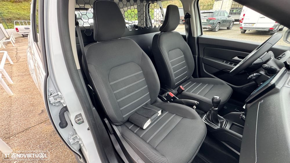 Dacia Duster 1.0 Van GPL IVA Dedutível - 9