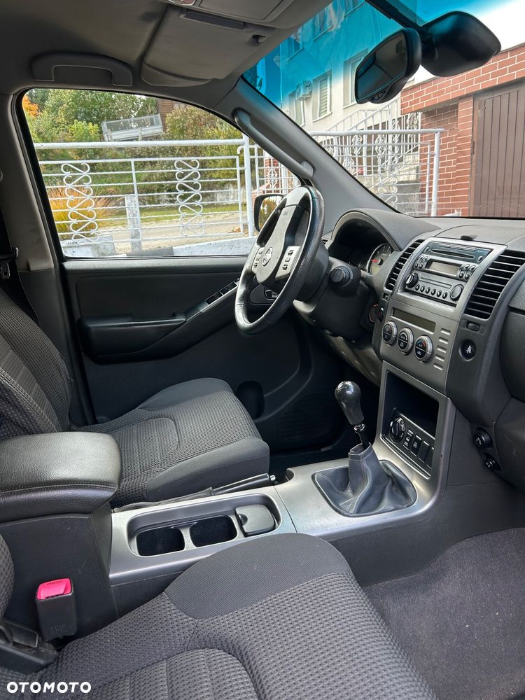 Nissan Pathfinder - 5
