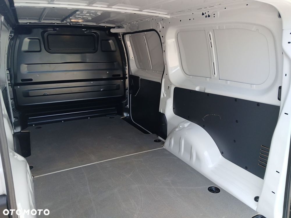 Toyota PROACE - 16